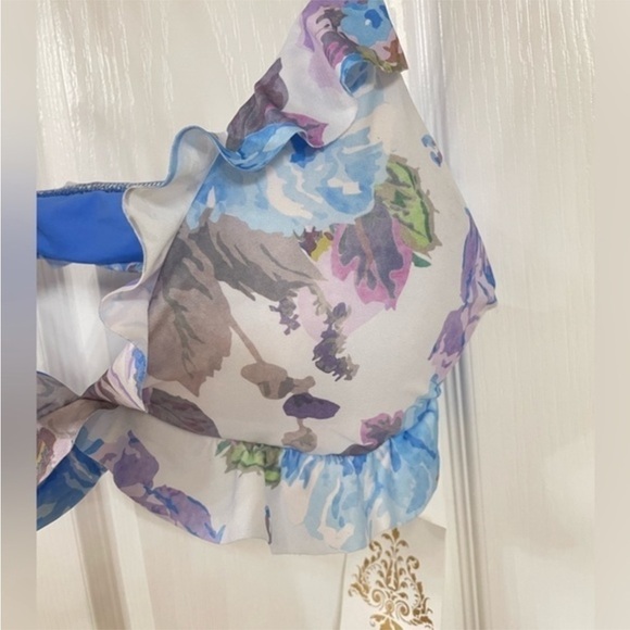BECCA Blue Vintage Floral Print Ruffled Bikini Top - Picture 5 of 8